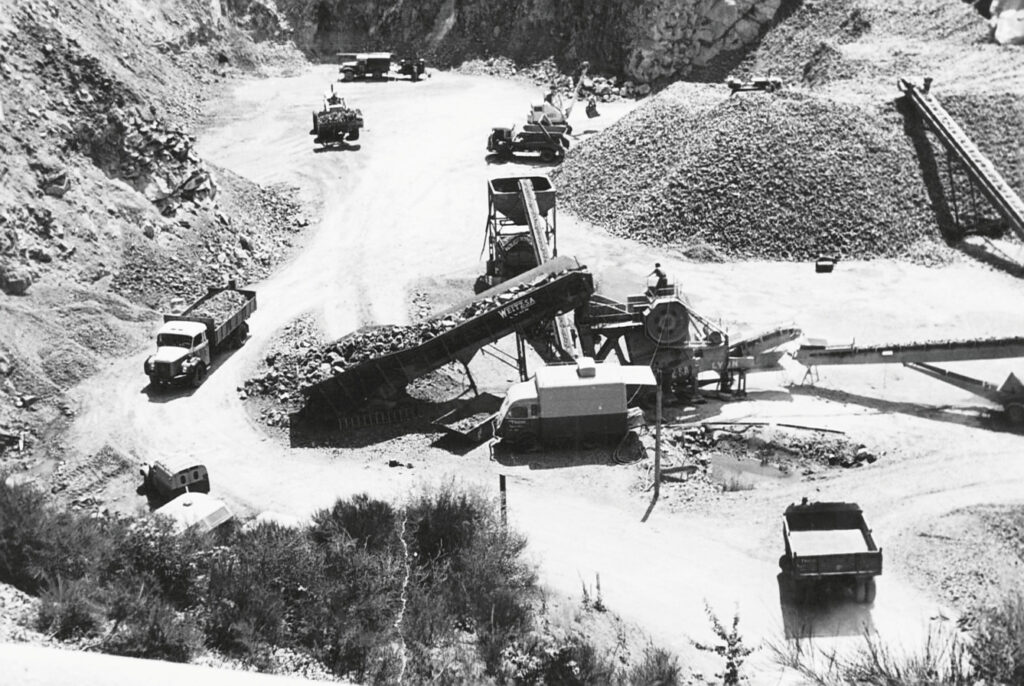 1960 1963 Groupe Concasseur Mobile