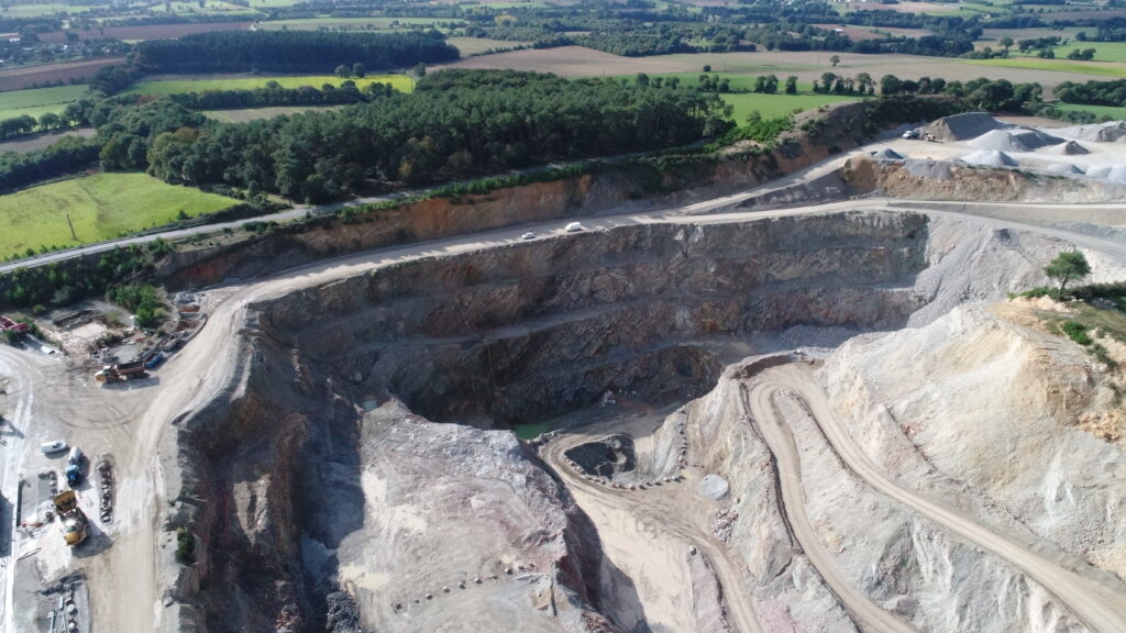 Carrière Pléchatel Groupe PIGEON