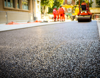 Groupe Pigeon Mise En Oeuvre Enrobes.jpg