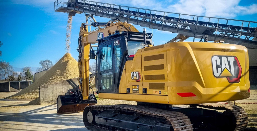 Groupe Pigeon Pelle Cat 323